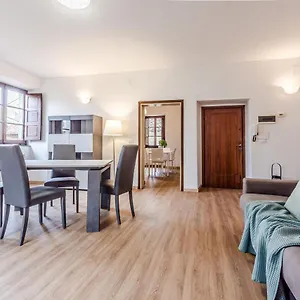 Milton Con Terrazza Arezzo