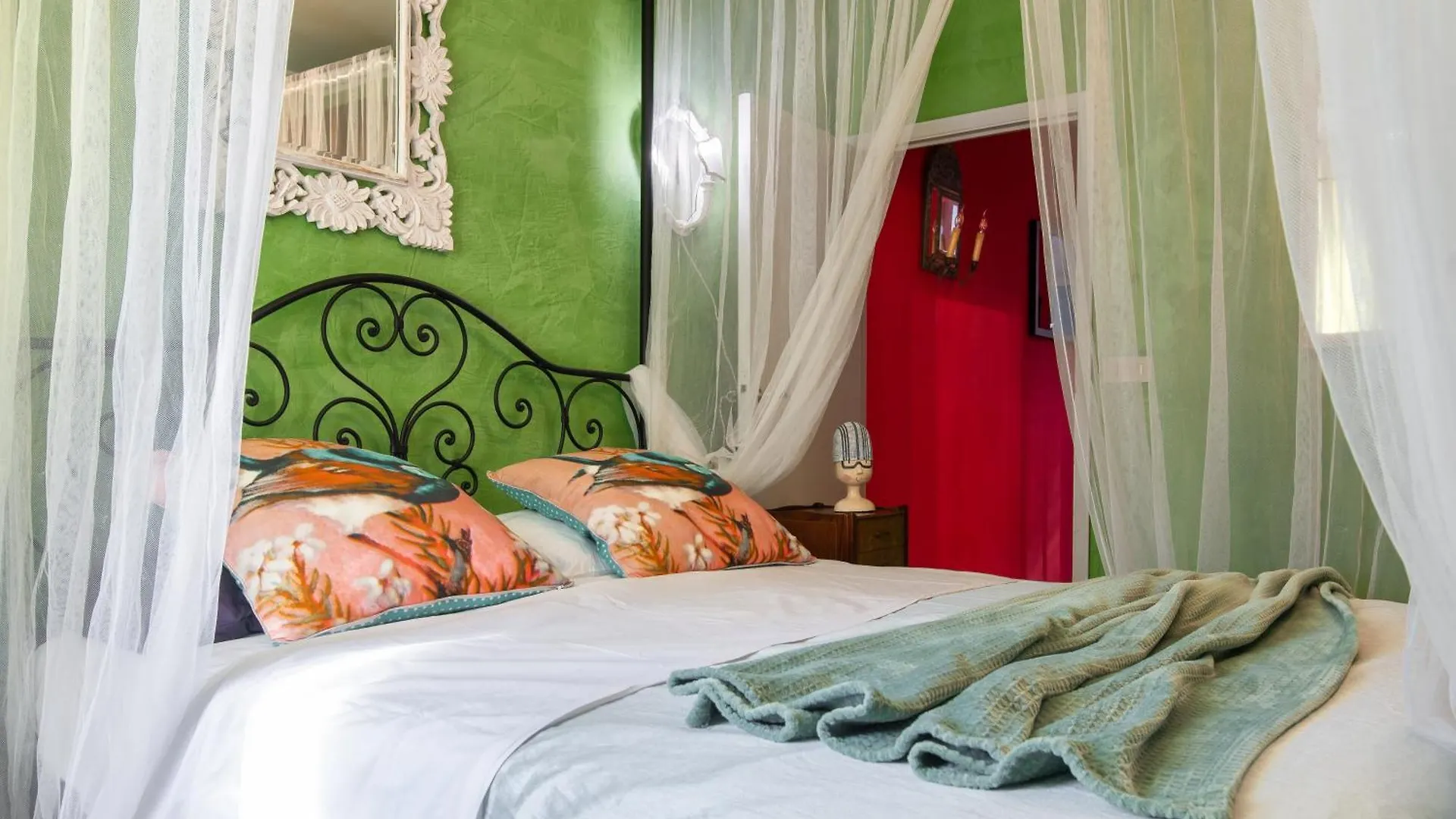 Bibi Boutique Arezzo Living Suite Rosafragola & Verdeconiglio Italy