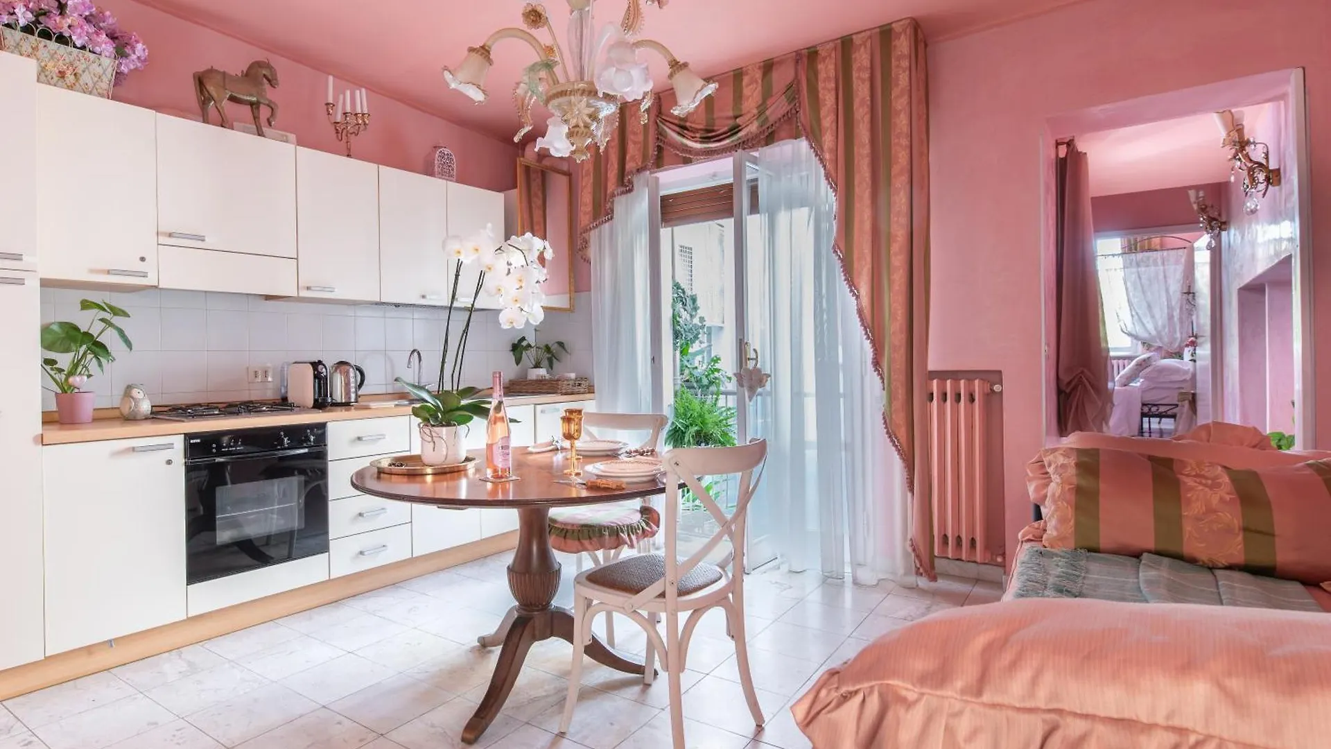 Bibi Boutique Arezzo Living Suite Rosafragola & Verdeconiglio 0*,